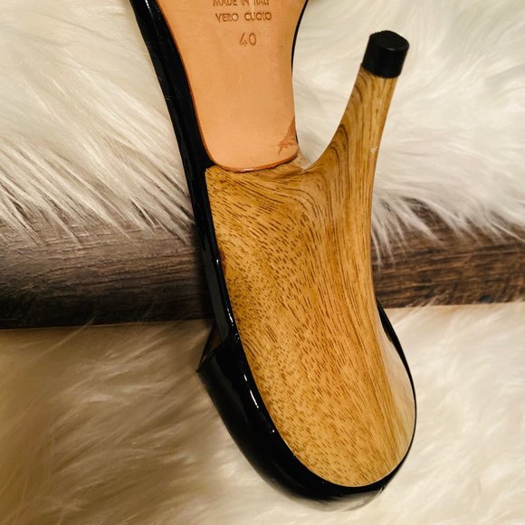 Giuseppe Zanotti Patent Leather Sandal - Picture 4 of 15